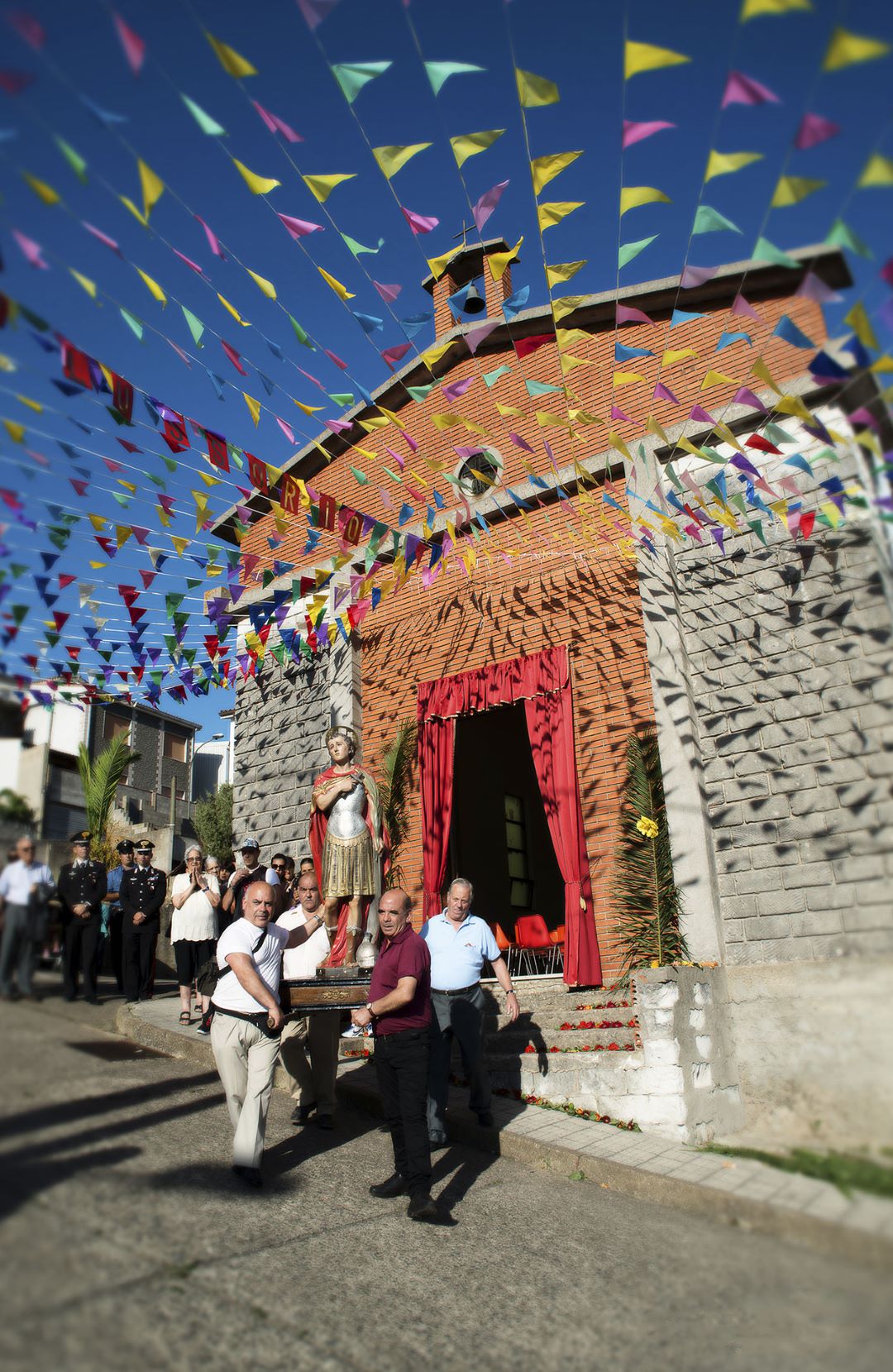 Chiesa di San Lussorio durante la festa (foto Digital Photonet Arbus)